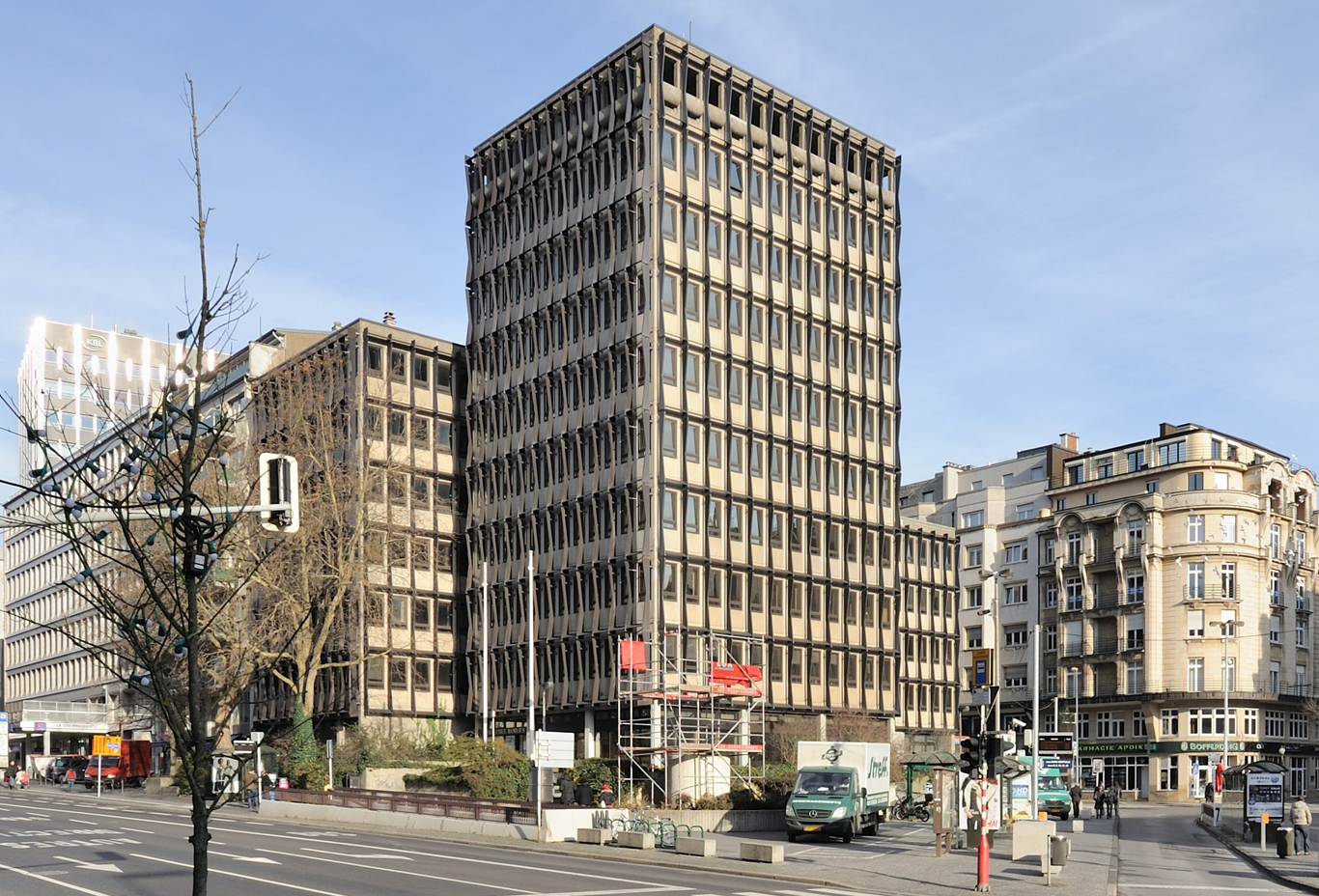 Exterior of the Luxembourg office headquarters (Author: Cayambe; Wikimedia Commons)
