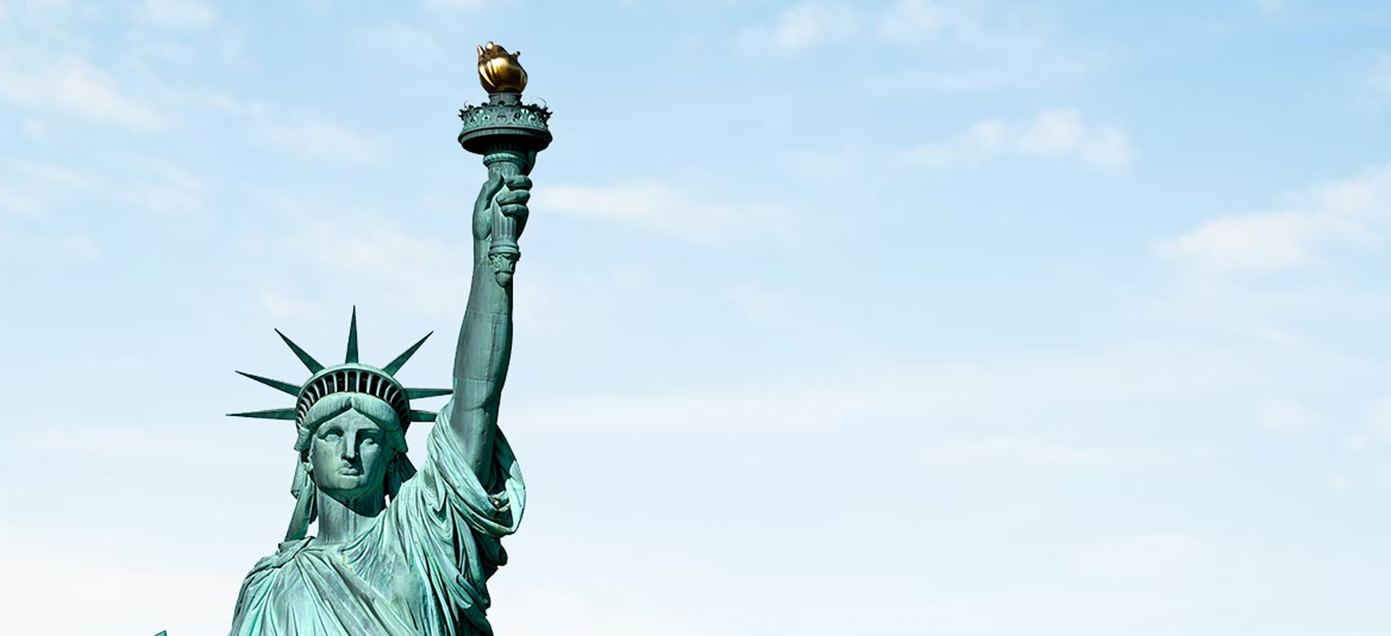 paralax-Banner_statue1_r1_c1-1