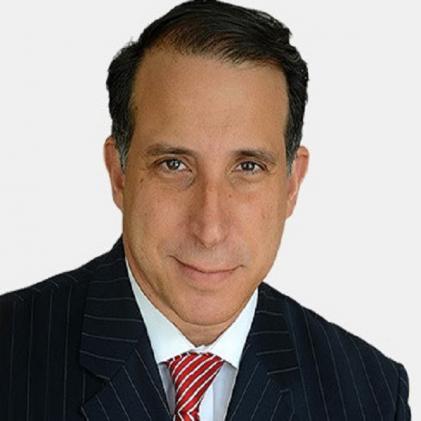 Javier Guardia headshot